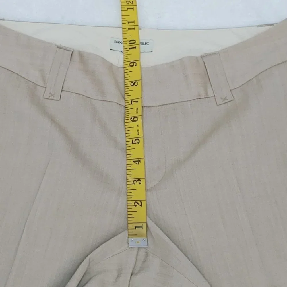 BANANA REPUBLIC beige regular waist bermudas - Picture 8 of 13